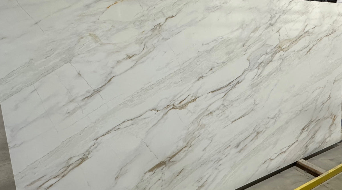 Calacatta Swift Quartz Countertop slab image