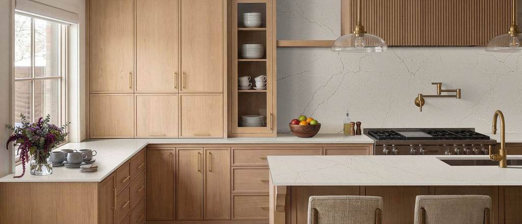 MSI Calacatta Miraggio Taj Quartz Countertop - Kitchen room scene